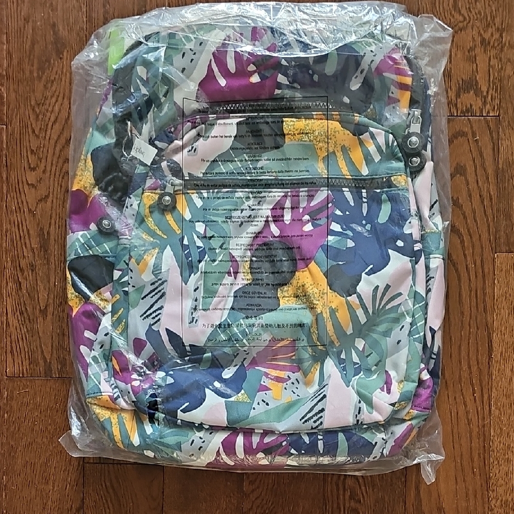 NWT Kipling Seoul Backpack with Multicolor Pattern